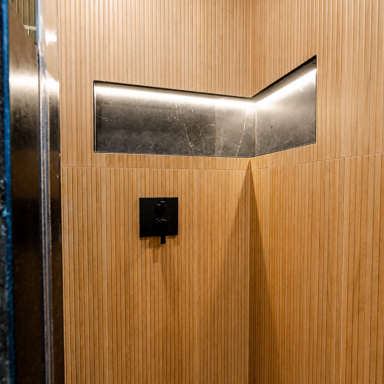 Custom bathroom by The Kitchen Wizards